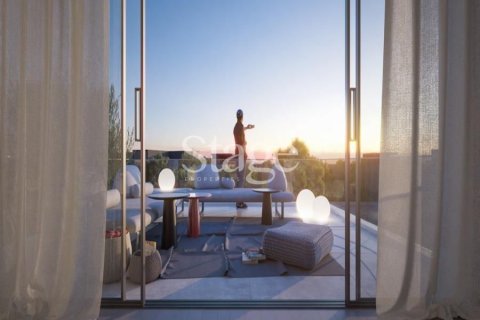 Villa de 4 dormitorios en Tilal City, UAE No. 109995 3