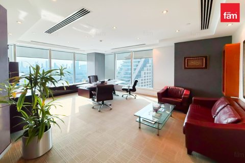 650.3m² Office in Bur Dubai, UAE No. 203064