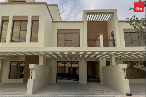 4 bedrooms Townhouse in Dubai, UAE No. 168120