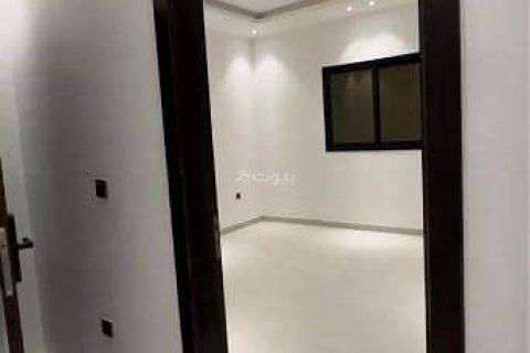 4 bedrooms Apartment in Riyadh, Saudi Arabia No. 61312