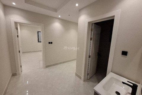 4 bedrooms Apartment in Riyadh, Saudi Arabia No. 68016