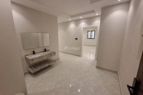 4 bedrooms Apartment in Riyadh, Saudi Arabia No. 68015