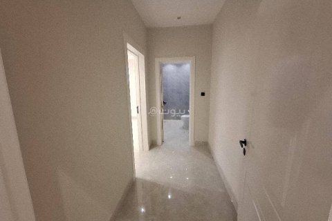 4 bedrooms Apartment in Riyadh, Saudi Arabia No. 68015 10