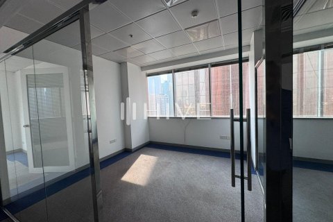 179.6m² Office in Sheikh Zayed Road, UAE No. 46524