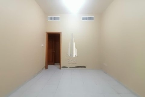 Appartement de 3 chambres à Al Khalidiya, UAE No. 49647 11