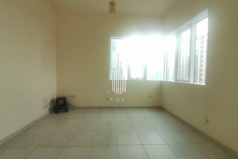 Appartement de 3 chambres à Al Khalidiya, UAE No. 49647 6