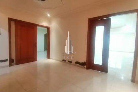Appartement de 3 chambres à Al Khalidiya, UAE No. 49647 7