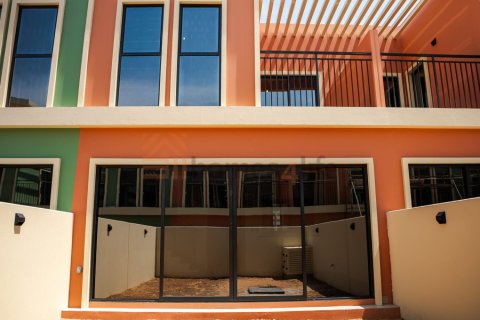 Таунхаус с 3 спальнями в Damac Lagoons, ОАЭ №166433 3