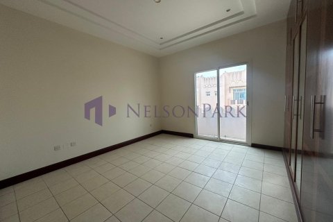 5 bedrooms Villa in Doha, Qatar No. 58024 5
