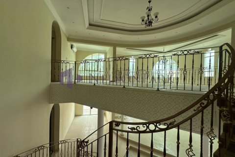 Villa de 4 chambres à Doha, Qatar No. 58025 8