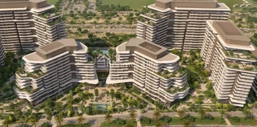Квартира с 3 спальнями в Dubai Land, ОАЭ №166120