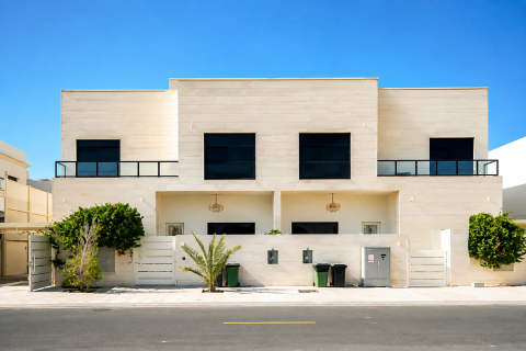 5 bedrooms Villa in Dubai, UAE No. 204899