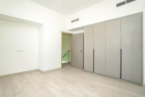 Villa de 4 dormitorios en Al Furjan, UAE No. 187277 15