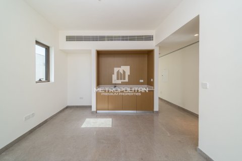 Вилла с 4 спальнями в Al Furjan, ОАЭ №129611 3