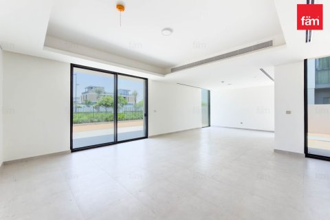 4 bedrooms Villa in Dubai, UAE No. 165576 5