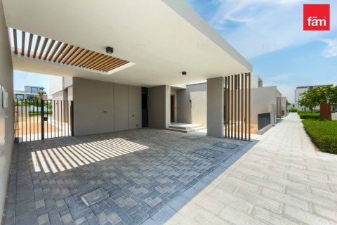 4 bedrooms Villa in Dubai, UAE No. 165576 3