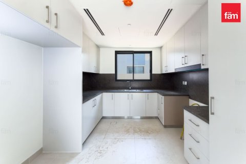 4 bedrooms Villa in Dubai, UAE No. 165576 19