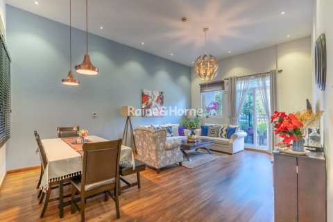 Apartment de 2 dormitorios en Motor City, UAE No. 156280