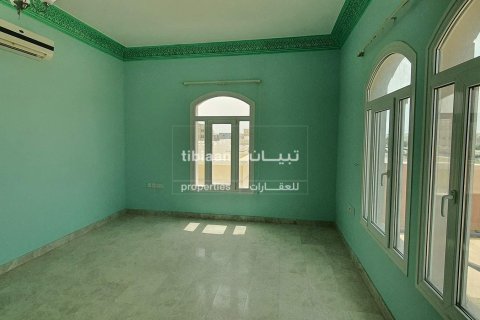 750m² Villa in As Sib, Oman No. 54002 9