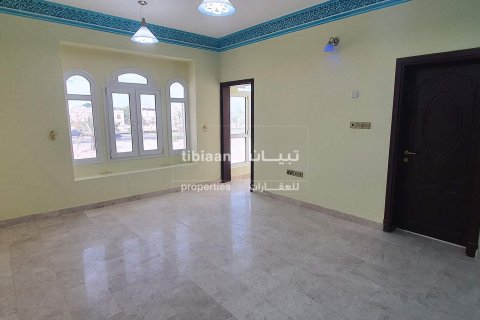 750m² Villa in As Sib, Oman No. 54002 13