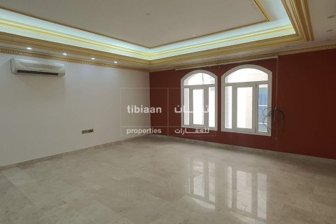 750m² Villa in As Sib, Oman No. 54002 5