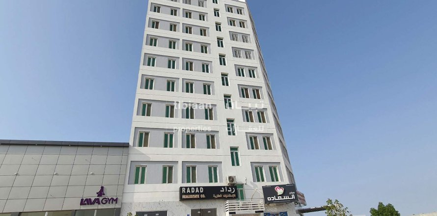 Apartment de 2 dormitorios en As Sib, Oman No. 54003