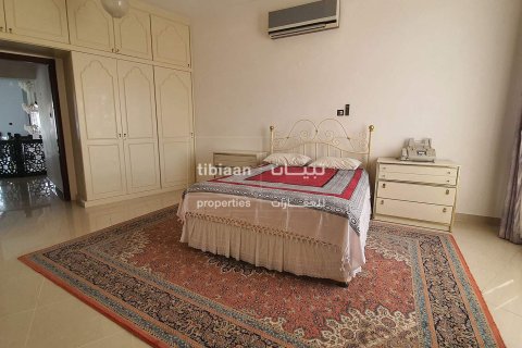 5 bedrooms Villa in Muscat, Oman No. 53999 12