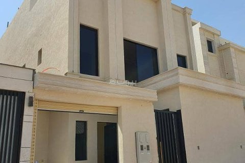 6 bedrooms Villa in Riyadh, Saudi Arabia No. 60484