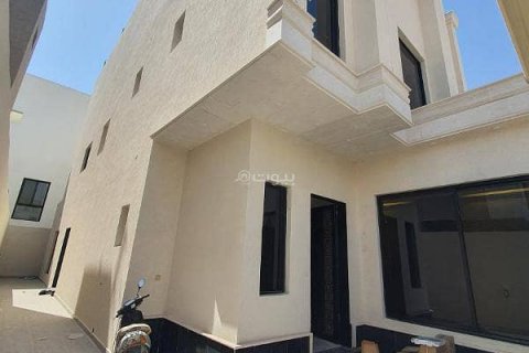 Вилла с 6 спальнями в Эр-Рияд, Саудовская Аравия №60484 3