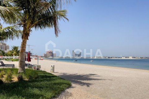 Apartment de 2 dormitorios en The Crescent, UAE No. 198510 3