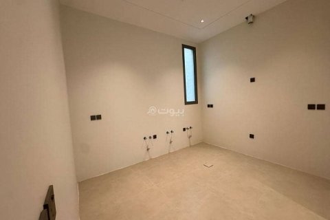 4 bedrooms Apartment in Riyadh, Saudi Arabia No. 62818 12
