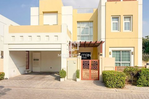 Villa de 5 chambres à Mudon, UAE No. 130178