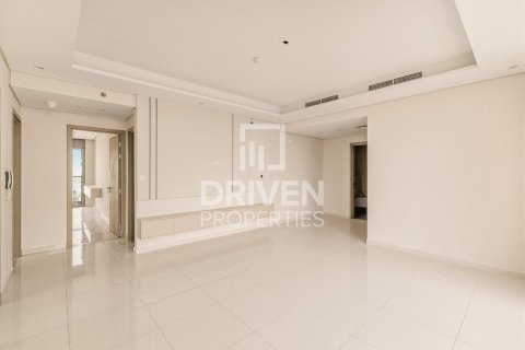 2 bedrooms Apartment in Paramount Tower Hotel & Residences, UAE No. 193035 10
