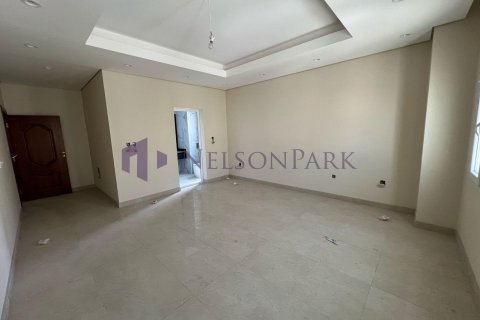 Villa de 7 dormitorios en Umm Salal Mohammed, Qatar No. 57849 15