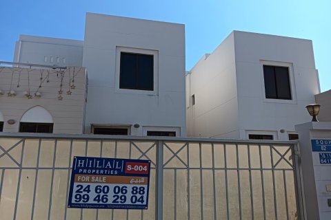 3 bedrooms Townhouse in As Sib, Oman No. 54894