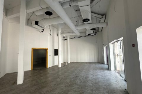 Shop in Muscat, Oman No. 54895 3