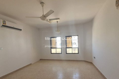 4 bedrooms Villa in Muscat, Oman No. 53695