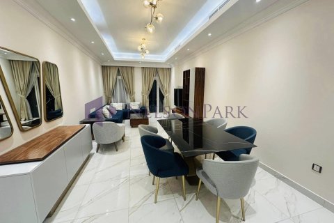 3 bedrooms Apartment in Doha, Qatar No. 57245 17