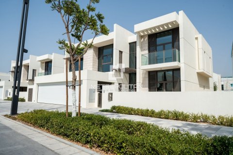 Villa de 5 chambres à District One, UAE No. 128540 12
