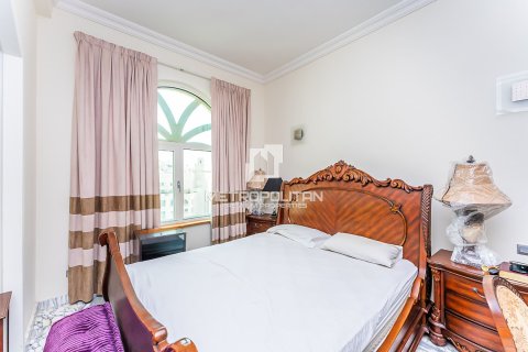 Пентхаус с 4 спальнями в Shoreline Apartments, ОАЭ №128769 9