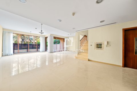 Townhouse de 4 chambres à Jumeirah Islands, UAE No. 128774