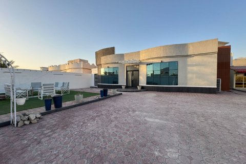 5 bedrooms Villa in Ras Al Khaimah, UAE No. 183752