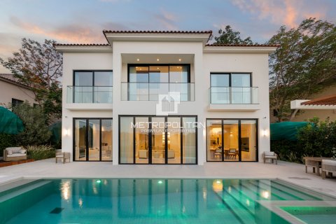 5 bedrooms Villa in Fire, UAE No. 128412