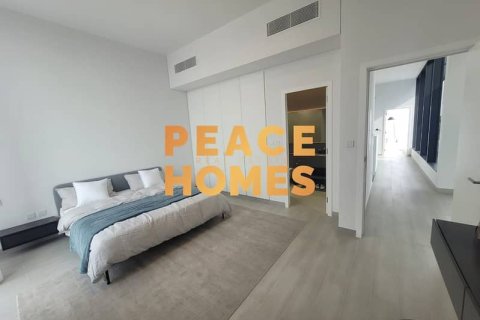 Вилла с 4 спальнями в Tilal City, ОАЭ №10904 9