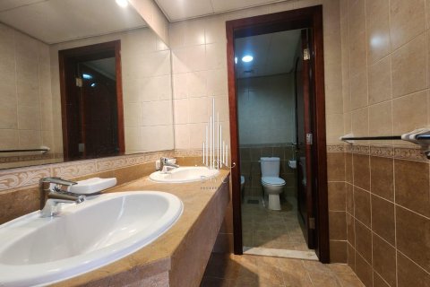 4 bedrooms Villa in Abu Dhabi Gate City, UAE No. 24613 24