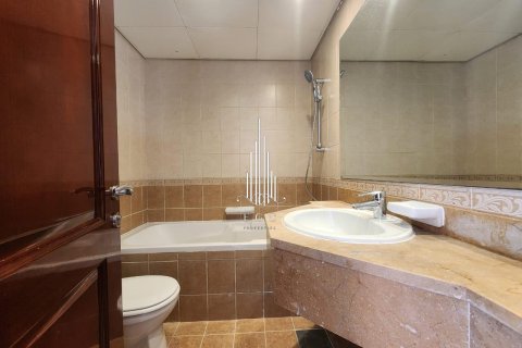 4 bedrooms Villa in Abu Dhabi Gate City, UAE No. 24613 30