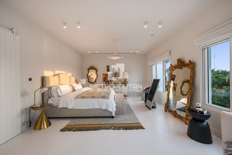 Villa de 5 dormitorios en Fire, UAE No. 129289 10