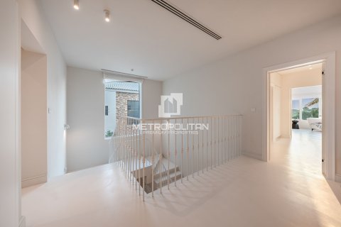 Villa de 5 dormitorios en Fire, UAE No. 129289 11