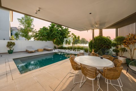 Villa de 5 dormitorios en Fire, UAE No. 129289 19