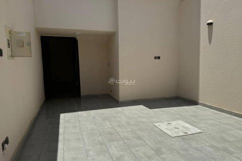 4 bedrooms Apartment in Riyadh, Saudi Arabia No. 60565 3